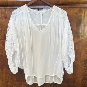 Young Fabulous & Broke White Eyelet Lantern Sleeve Tunic